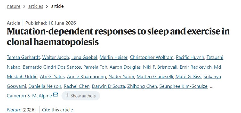 运动和睡眠或能“调教”血液突变细胞，降低心血管风险？我们常听说生活方式影响健康，但你知道运动和睡眠可能直接影响血液里的突变细胞吗？克隆性造血（CH）是血液系统中某些细胞发生基因突变后形成的克隆，这类突变会增加炎症，进而提升心血管疾病风险